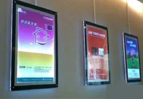 那坡什么是超薄灯箱?