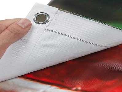 那坡喷绘和刀刮布的工艺区别。